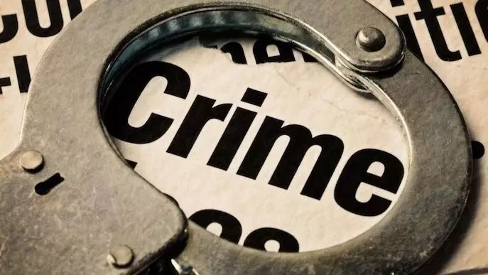 हत्या...धारदार हथियार से हमलाकर, टैंक में फेंका शव हत्या...धारदार हथियार से हमलाकर, टैंक में फेंका शव