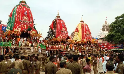आज देश के कई राज्यों में निकाली जा रही भगवान जगन्नाथ की रथ यात्रा, लाखों श्रद्धालुओं के साथ राष्ट्रपति द्रौपदी मुर्मू यात्रा में होंगी शामिल आज देश के कई राज्यों में निकाली जा रही भगवान जगन्नाथ की रथ यात्रा, लाखों श्रद्धालुओं के साथ राष्ट्रपति द्रौपदी मुर्मू यात्रा में होंगी शामिल