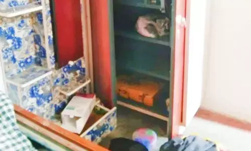 कट्टा अड़ाकर सीधी के दम्पत्ति से लूट का खुलासा, रीवा के 3 बदमाश गिरफ्तार, आभूषण और बाइक समेत 1.76 लाख का सामान बरामद