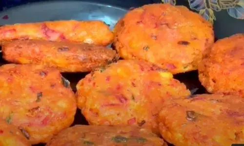 घर पर ही बनाएं पोहे से बना टेस्टी और डिफरेंट नाश्ता घर पर ही बनाएं पोहे से बना टेस्टी और डिफरेंट नाश्ता