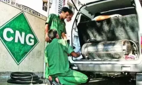 मुंबई के लोगों को पड़ेगी महंगाई की मार, शहर में CNG और PNG के रेट में हुई बढ़ोतरी