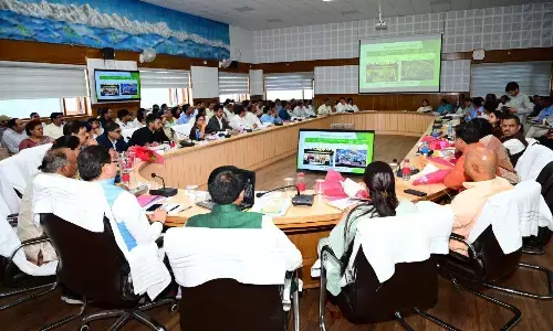 मुख्यमंत्री पुष्कर सिंह धामी ने गढ़वाल मण्डल मुख्यालय पौडी में विकास कार्यों की समीक्षा की