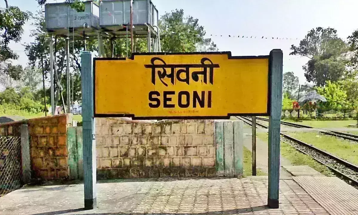 मेडिकल कॉलेज को मान्यता न मिलने के चलते इसी साल से पढ़ाई प्रारंभ होने को लेकर मंडराया खतरा मेडिकल कॉलेज को मान्यता न मिलने के चलते इसी साल से पढ़ाई प्रारंभ होने को लेकर मंडराया खतरा