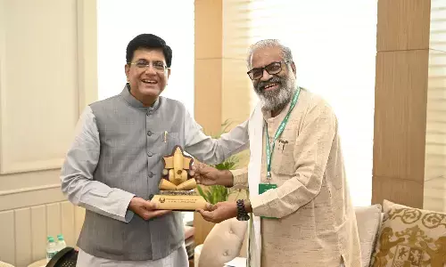 महाराष्ट्र कृषि मूल्य आयोग के अध्यक्ष पटेल ने की केंद्रीय वाणिज्य मंत्री गोयल से मुलाकात