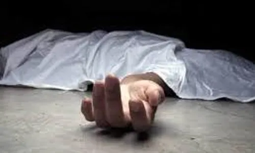 फूटी बोतल का कांच पेट में घुसने से शख्स की मौत, पुलिस ने दर्ज किया मामला