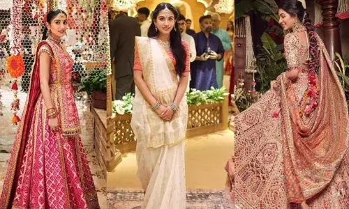 हीरे से बने लहंगे से लेकर बांधनी घाघरे तक, बहू राधिका मर्चेंट के सभी लुक्स रहे बेहद खास, यहां देखें तस्वीरें हीरे से बने लहंगे से लेकर बांधनी घाघरे तक, बहू राधिका मर्चेंट के सभी लुक्स रहे बेहद खास, यहां देखें तस्वीरें