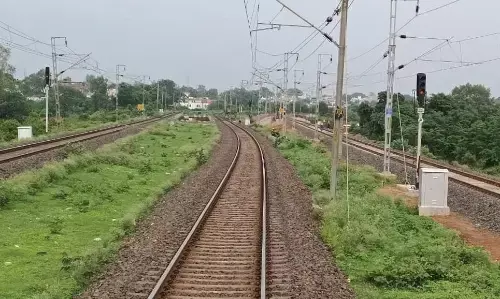 7 साल में नहीं बिछी 165 किलोमीटर रेल लाइन