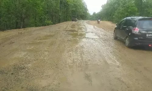 9 साल में नहीं बनी 73 किलोमीटर सडक़, अब 6 माह से ठप पड़ा काम 9 साल में नहीं बनी 73 किलोमीटर सडक़, अब 6 माह से ठप पड़ा काम