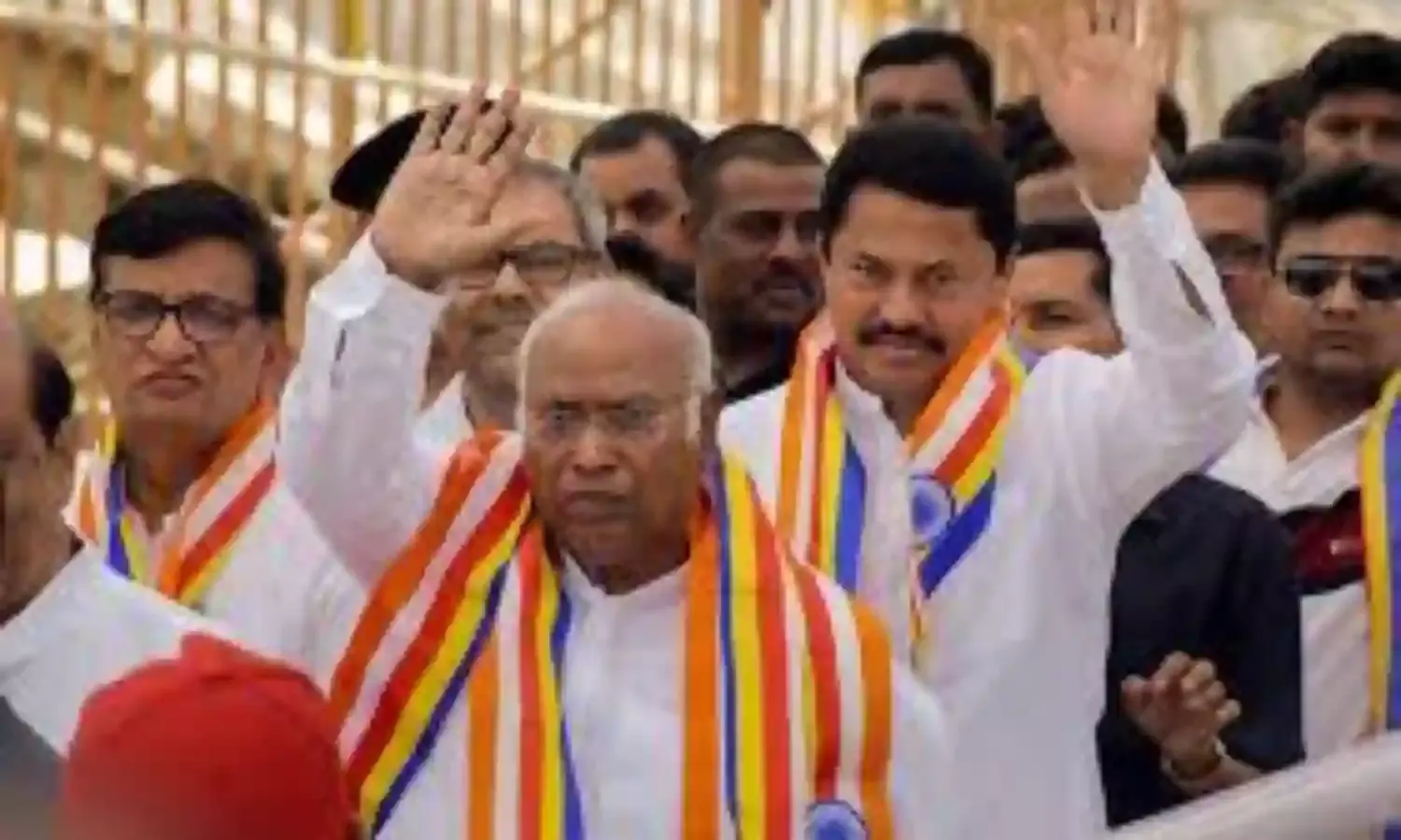 कांग्रेस की हाई लेवल बैठक, क्रॉस वोटिंग करने वालों पर कार्रवाई! संगठन को चुस्त दुरूस्त करने में जुटा नेतृत्व