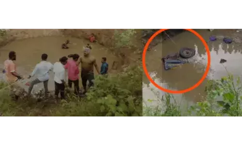 कुएं में गिरी पंढरपुर से लौट रहे श्रद्धालुओं की जीप - 7 की मौत, 3 की हालत गंभीर