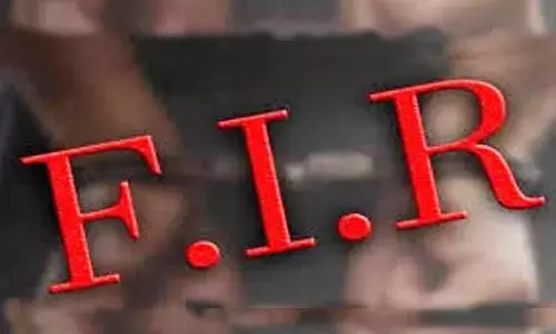 गेहूं उपार्जन केन्द्र बडागांव गोदाम क्रमांक 14 में हुई अनियमितता पर की गई कार्यवाही, केन्द्र प्रभारी के विरूद्ध एफआईआर के निर्देश