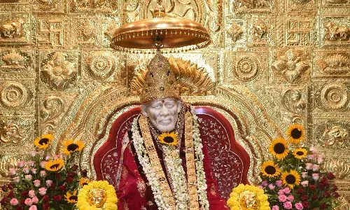 गुरुओं के दर्शन के लिए लगा श्रद्धालुुओं का तांता, गुरु साक्षात परब्रम्ह तस्मै श्री गुरुवे नमः