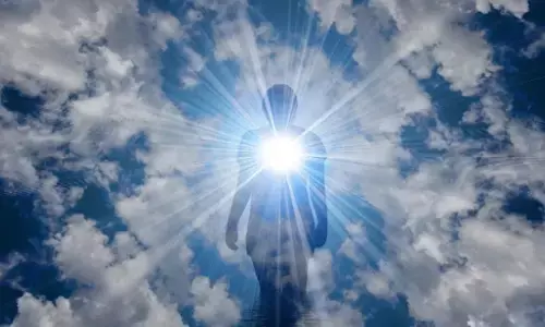 अमेरिका में अंतिम संस्कार के लिए लाई गई महिला की फिर से हुई जिंदा, डॉक्टर बोले ऐसा वाक्या आज तक नहीं देखा