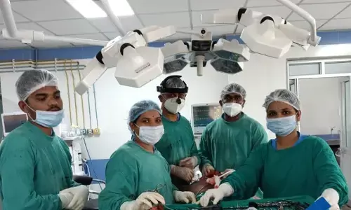 सुपर स्पेशालिटी में पांच घंटे आपरेशन के बाद युवक की श्वसन नलिका का ट्यूमर निकाला सुपर स्पेशालिटी में पांच घंटे आपरेशन के बाद युवक की श्वसन नलिका का ट्यूमर निकाला