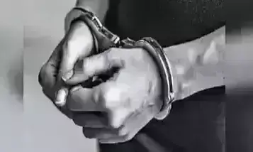 शराब की जुगाड़ करते वक्त हो गई कचरा चुनने वाले की मौत, मेट्रो का गार्ड करता था सरिया चोरी शराब की जुगाड़ करते वक्त हो गई कचरा चुनने वाले की मौत, मेट्रो का गार्ड करता था सरिया चोरी