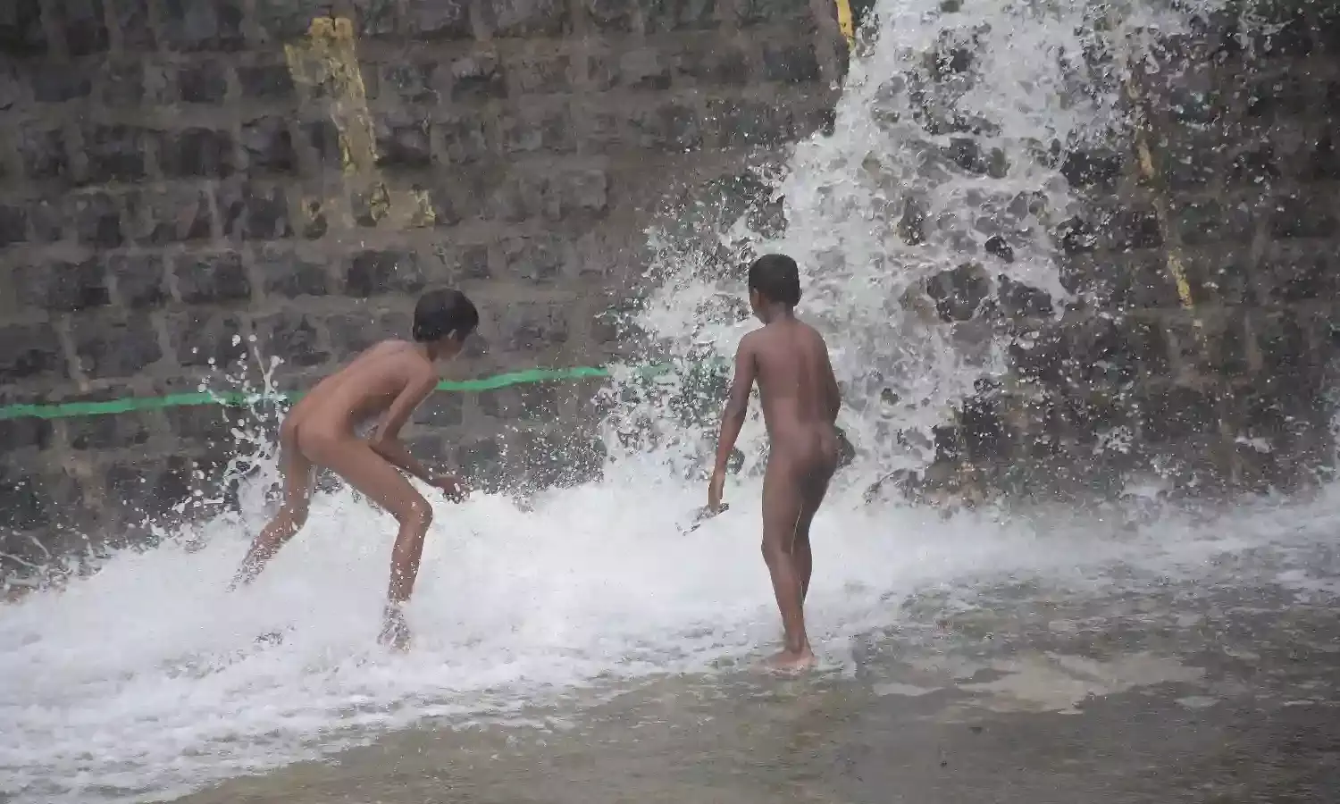निरंतर बारिश से नागपुर का अंबाझरी तालाब लबालब, प्रशासन ने जलविसर्ग किया आरंभ