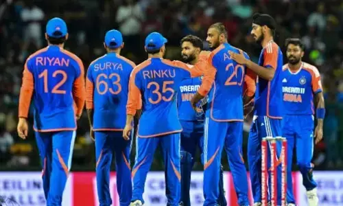 भारत ने सुपर ओवर में पलटा मैच, श्रीलंका को 3-0 से हराकर जीती टी20 सीरीज भारत ने सुपर ओवर में पलटा मैच, श्रीलंका को 3-0 से हराकर जीती टी20 सीरीज