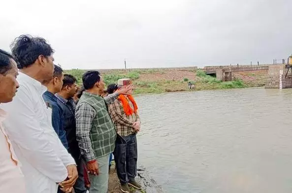 जल संसाधन मंत्री सिलावट ने दाहोद डैम का किया निरीक्षण जल संसाधन मंत्री सिलावट ने दाहोद डैम का किया निरीक्षण