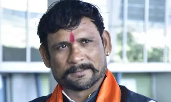 मनसे पदाधिकारी ने महिला के प्राइवेट पार्ट को काटा, अश्लील क्लिप बना करता रहा ब्लैकमेल