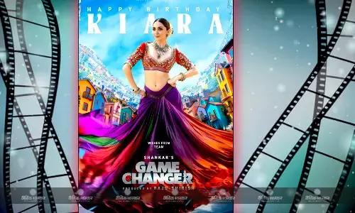 कियारा आडवाणी के बर्थडे के मौके पर रिलीज हुआ फिल्म गेम चेंजर का नया पोस्टर, जबिलम्मा के लुक में एक्ट्रेस ने लगाई आग