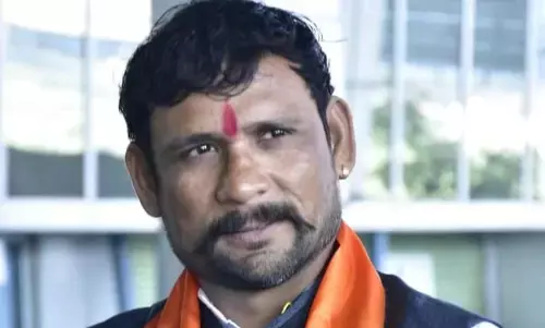 मनसे पदाधिकारी ने महिला के प्राइवेट पार्ट को काटा, अश्लील क्लिप बना करता रहा ब्लैकमेल