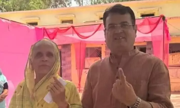 धीरेंद्र सिंह परमार फिर बने मध्य प्रदेश के अतिरिक्त महाधिवक्ता धीरेंद्र सिंह परमार फिर बने मध्य प्रदेश के अतिरिक्त महाधिवक्ता