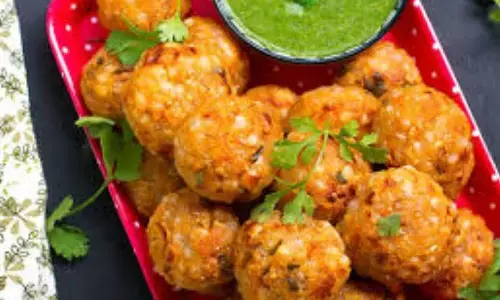 सावन सोमवार के मौके पर घर में बनाएं फलाहारी अप्पे, व्रत के लिए रहेगी परफेक्ट रेसिपी