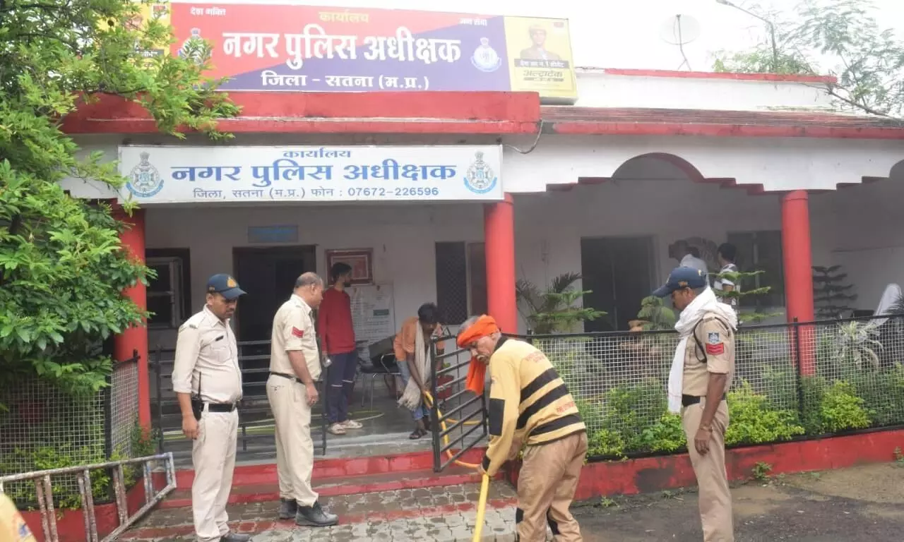 शार्ट-सर्किट से सीएसपी कार्यालय में लगी आग शार्ट-सर्किट से सीएसपी कार्यालय में लगी आग
