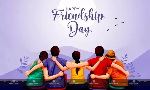 कभी सोचा है कि आखिर क्यों मनाते हैं फ्रेंडशिप डे? आइए जानते हैं इसके पीछे की कहानी