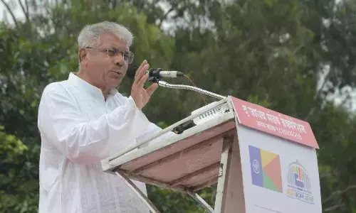 आंबेडकर ने कहा - ओबीसी समाज के 100 विधायक जीतकर नहीं आए, तो समझलेना अब खतरा है