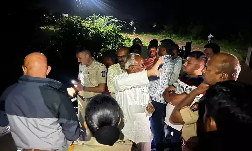 खेती कार्य कर घर लौट रहे थे ,  हाथ छूटा और पिता के सामने ही बह गया बेटा