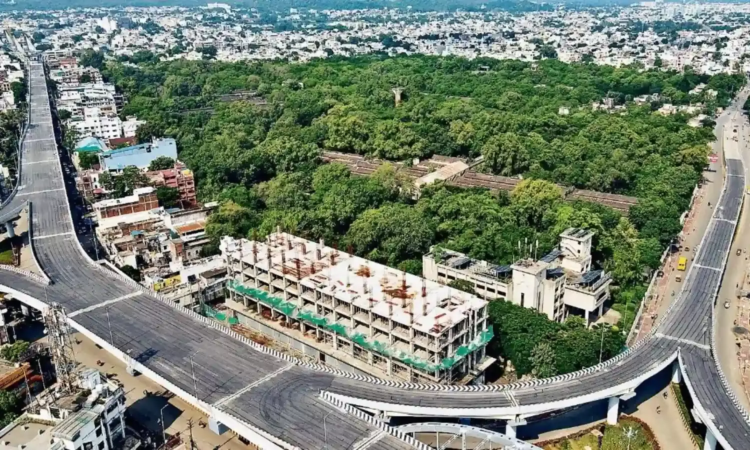 हरियाली बचाने लोगों को किया जा रहा जागरूक