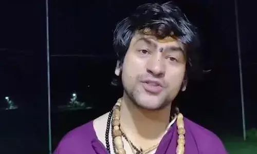 पड़ोसी मुल्क में अल्पसंख्यकों पर हो रहे अत्याचार पर बोले पं. धीरेंद्र कृष्ण शास्त्री, ऐसी स्थिति भारत में बनी तो यहां के हिंदू कहां जाएंगे