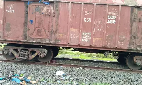 हाईटेंशन की चपेट में आया नाबालिग, मौत