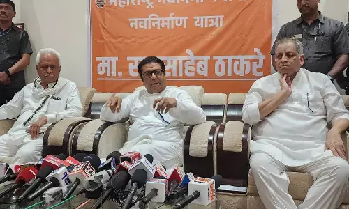 शरद पवार, उद्धव ठाकरे लोगों को उकसाने का काम कर रहे है : ठाकरे