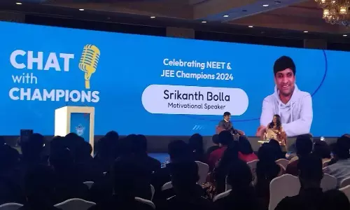 नीट और जेईई 2024 में अव्वल स्टूडेंट्स को मिला नकद पुरस्कार, चैंपियंस की पीठ थपथपाई नीट और जेईई 2024 में अव्वल स्टूडेंट्स को मिला नकद पुरस्कार, चैंपियंस की पीठ थपथपाई