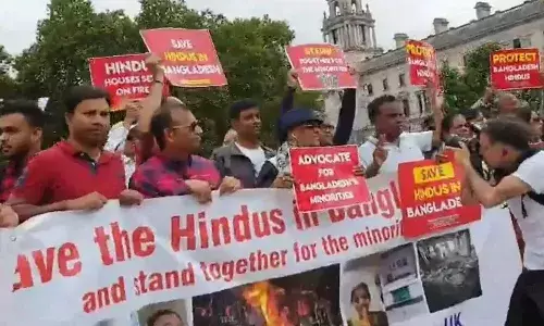 अल्पसंख्यकों के खिलाफ हो रही हिंसा के विरोध में भारत के साथ विदेशों में भी हो रहे प्रदर्शन, सड़कों पर उतरे हजारों हिंदू, ईसाई समुदाय ने किया सपोर्ट