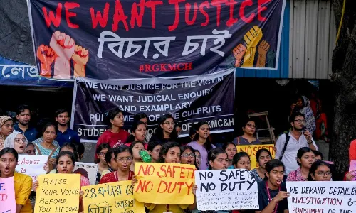 चार शादियां कर चुका है आरोपी, तीन पत्नियां छोड़कर भागीं, नशे में दिया था वारदात को अंजाम