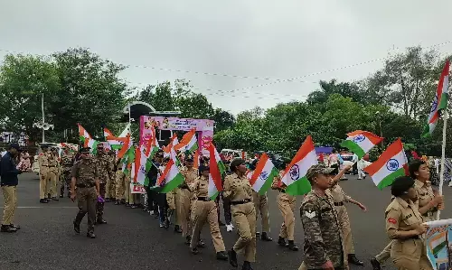 मध्यप्रदेश के भोपाल में 4 एमपी बटालियन एनसीसी ने हर घर तिरंगा यात्रा के तहत रैली का किया आयोजन