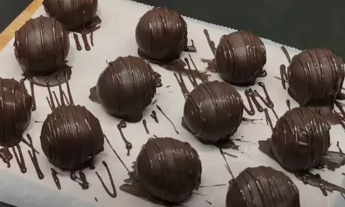 घर पर ही बनाएं सिर्फ तीन सामग्री से आसान डिजर्ट, एक बार खा लिया तो दोबारा बनाने से रोक नहीं पाएंगे खुद को