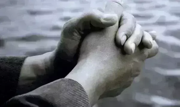 बॉम्बे हाईकोर्ट - शुक्राणु या अंडा दाता का बच्चे पर कोई कानूनी अधिकार नहीं है