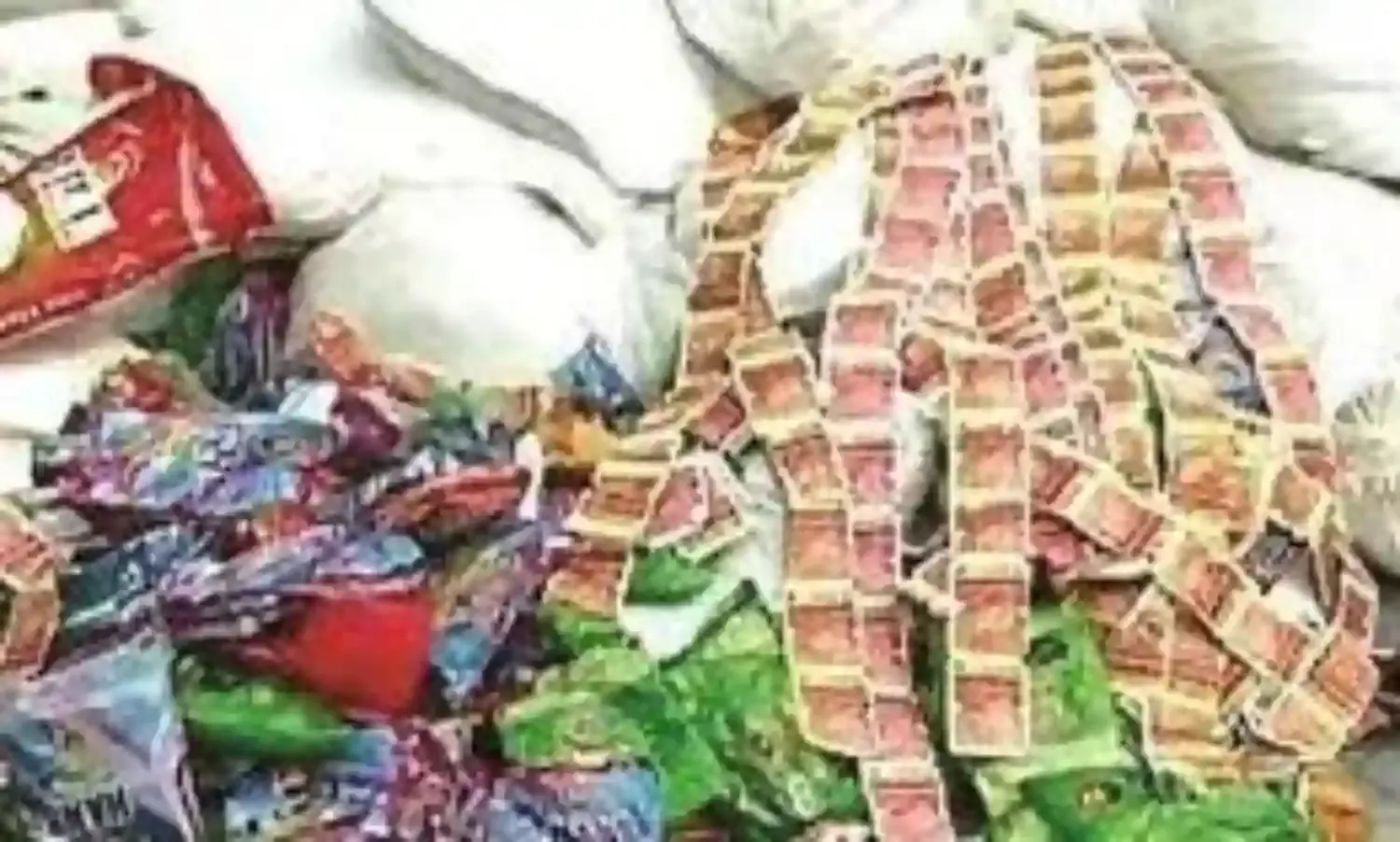 तंबाकू- पान मसाला गोदाम पर छापा, 2 लाख का माल जब्त, मध्य प्रदेश से जुड़े तार