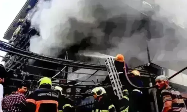 महाराष्ट्र के छह अग्निशमन कर्मियों को अग्निशमन सेवा पदक, संतोष वारिक को राष्ट्रपति पदक