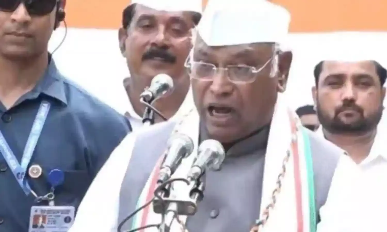 आज के शासक विभाजनकारी सोच को बढ़ावा दे रहे हैं-खड़गे
