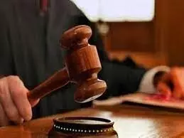 पाठ्येत्तर सवाल के बदले अंकों का दावा करने वाले छात्र की याचिका खारिज पाठ्येत्तर सवाल के बदले अंकों का दावा करने वाले छात्र की याचिका खारिज