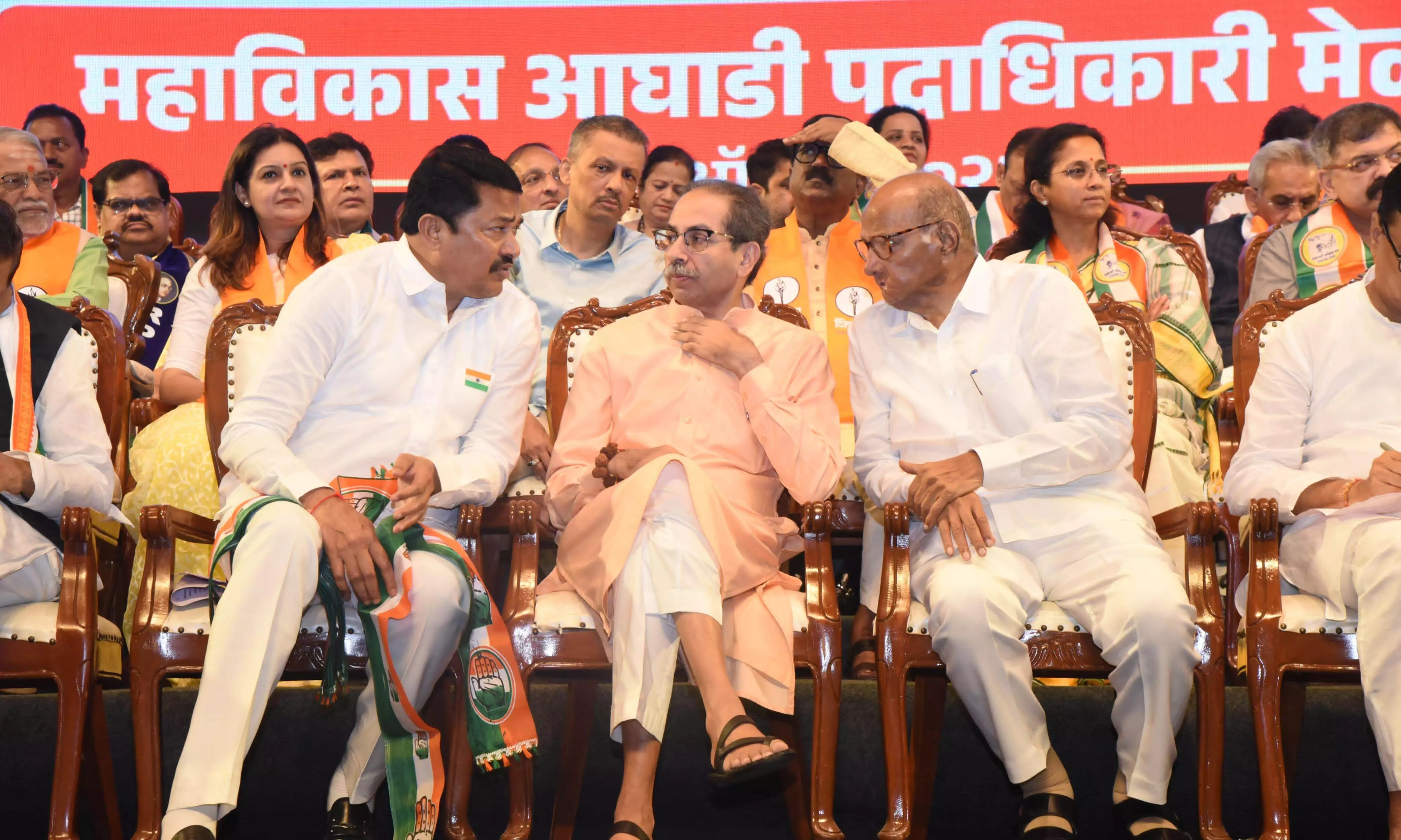 विधानसभा चुनाव से पहले मुख्यमंत्री का चेहरा घोषित करने पर अड़े उद्धव विधानसभा चुनाव से पहले मुख्यमंत्री का चेहरा घोषित करने पर अड़े उद्धव