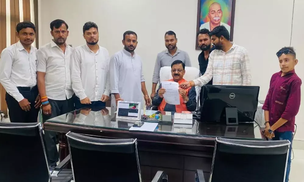 प्रोफेसरों की नियुक्ति को लेकर 30 करोड़ वसूली के मामले ने पकड़ा तूल, सड़क पर उतरा छात्र संगठन
