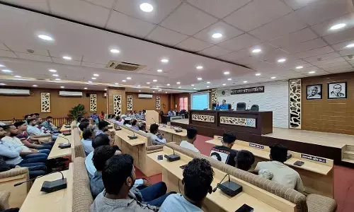 गणेशोत्सव में ट्रैफिक जाम से बचने चांदा क्लब पर गणेश मूर्ति की बिक्री