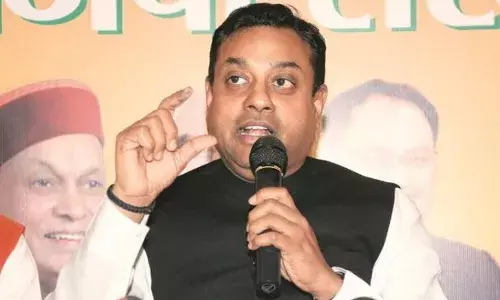 दुष्कर्म मामले पर सियासत में उबाल, संबित पात्रा ने ममता बनर्जी पर बोला तीखा हमला दुष्कर्म मामले पर सियासत में उबाल, संबित पात्रा ने ममता बनर्जी पर बोला तीखा हमला