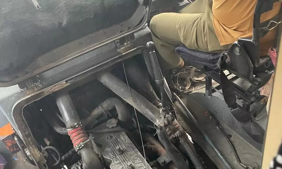 चलती एसटी बस में अचानक निकला धुआं, घबराए यात्री बाहर निकले - मच गई थी अफरा-तफरी चलती एसटी बस में अचानक निकला धुआं, घबराए यात्री बाहर निकले - मच गई थी अफरा-तफरी